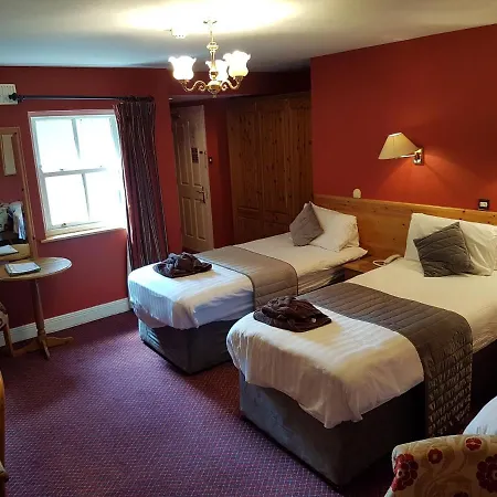Bed & Breakfast Boffin 3*