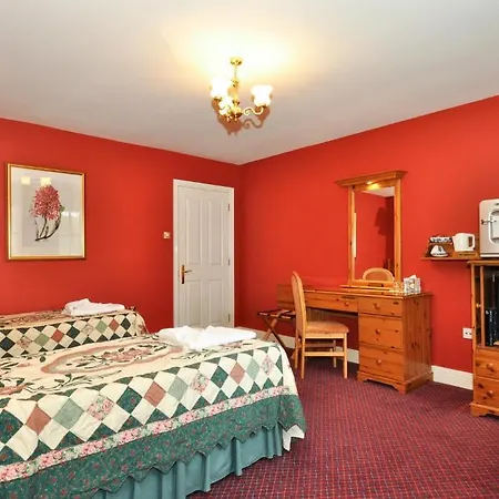 Bed & Breakfast Boffin 3*